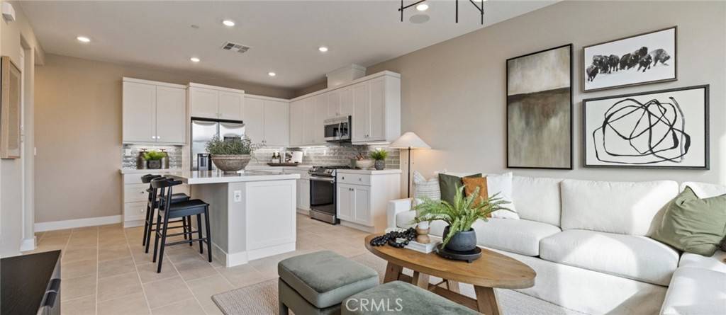 Rancho Mission Viejo, CA 92694,322 Fawn ST