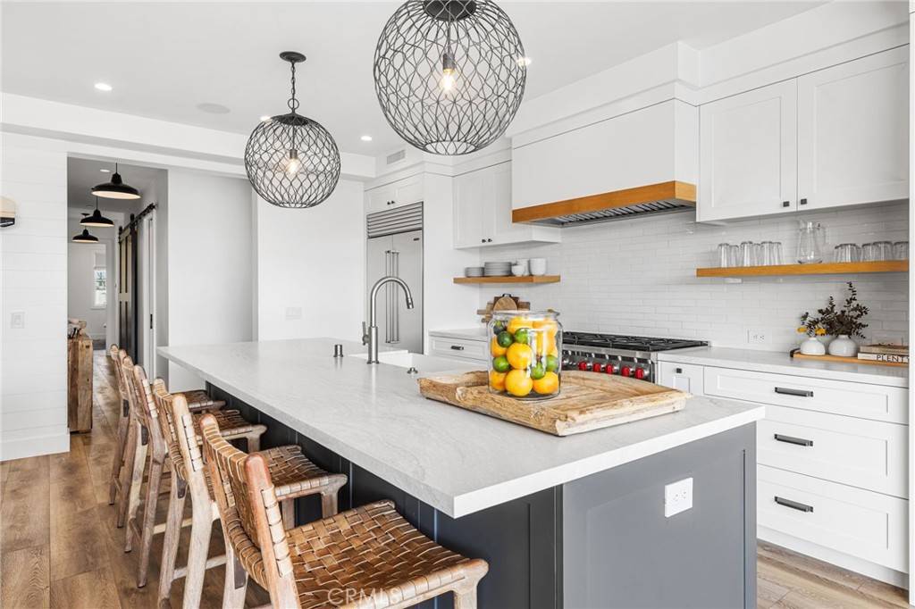 Newport Beach, CA 92663,115 41st