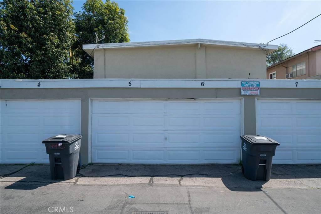 Anaheim, CA 92802,937 S Roberts ST
