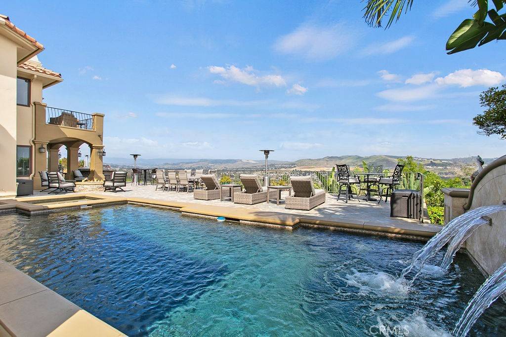 Laguna Niguel, CA 92677,9 Riverstone