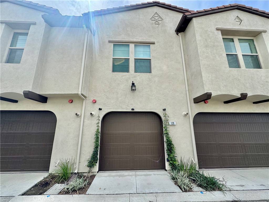 Ladera Ranch, CA 92694,120 Jaripol CIR