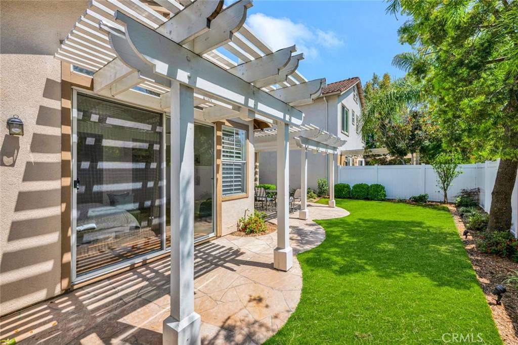 Tustin, CA 92782,2516 Lewis DR