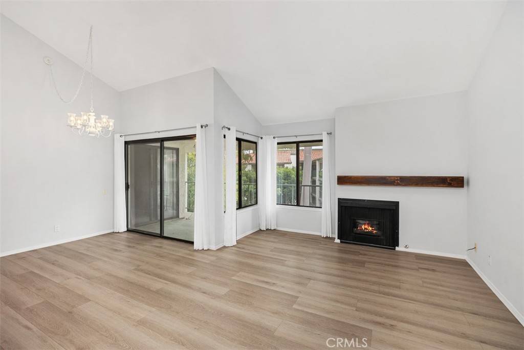 Irvine, CA 92618,4313 Apricot DR #4313
