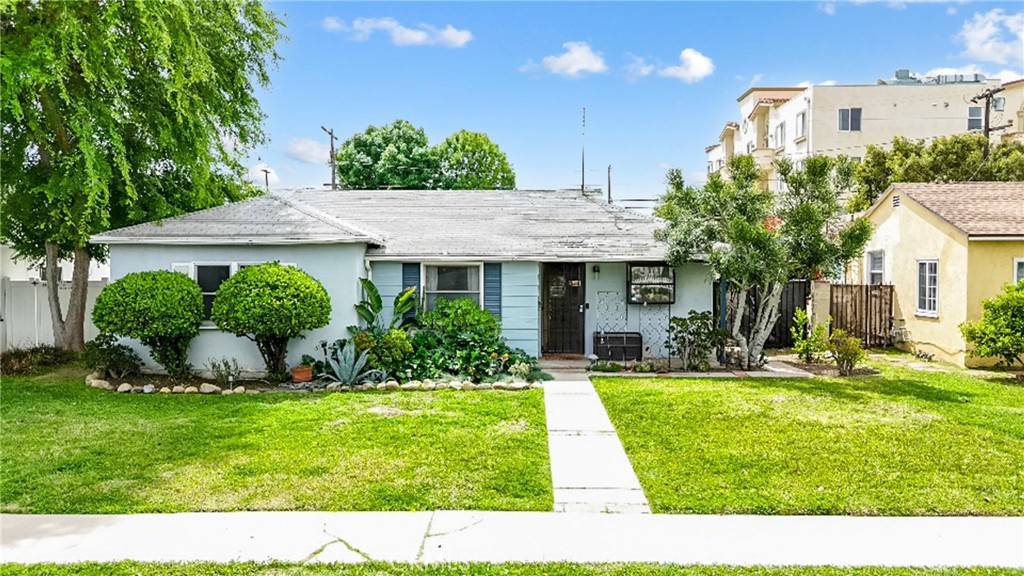Reseda, CA 91335,19632 Hartland St