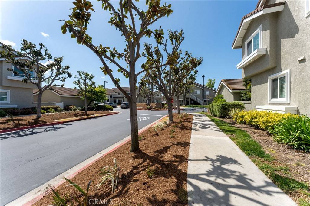 Irvine, CA 92614,581 Springbrook N