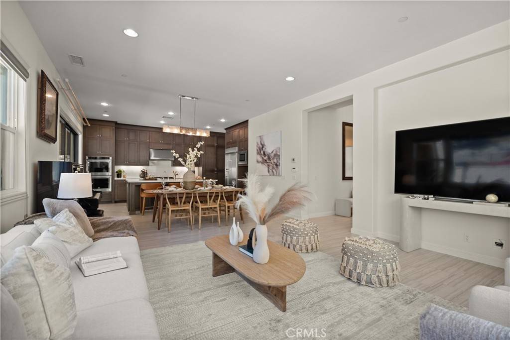 Lake Forest, CA 92630,275 Pinnacle DR