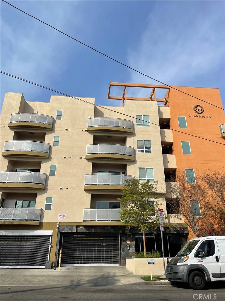 Los Angeles, CA 90006,2311 W 10th ST #202