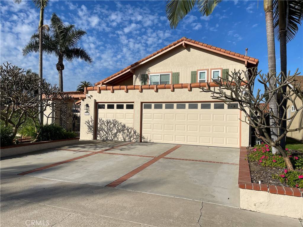 Huntington Beach, CA 92649,16541 Los Verdes LN
