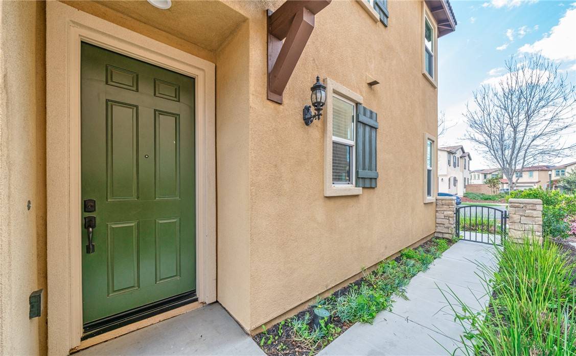 Ontario, CA 91762,4867 South Avocado Trail