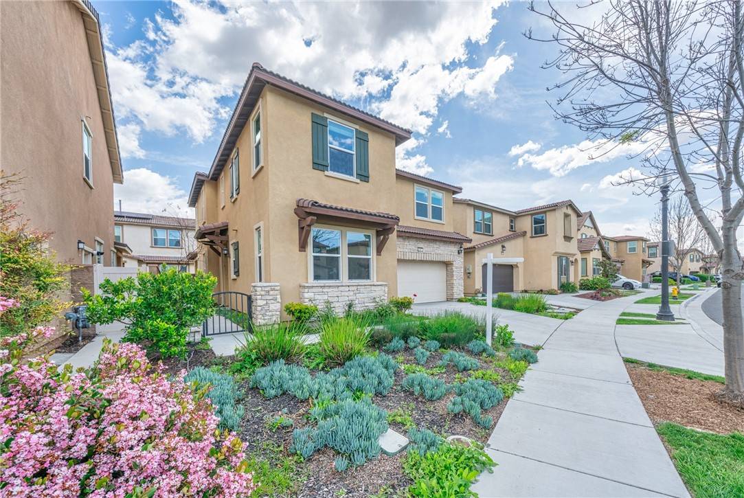 Ontario, CA 91762,4867 South Avocado Trail