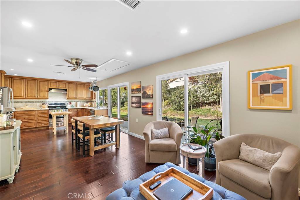 Mission Viejo, CA 92692,28041 VIA MACHADO