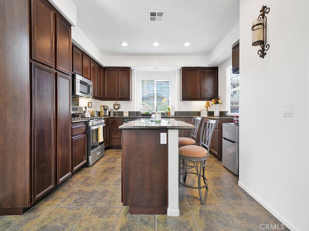 Grand Terrace, CA 92313,22365 Blue Lupine CIR