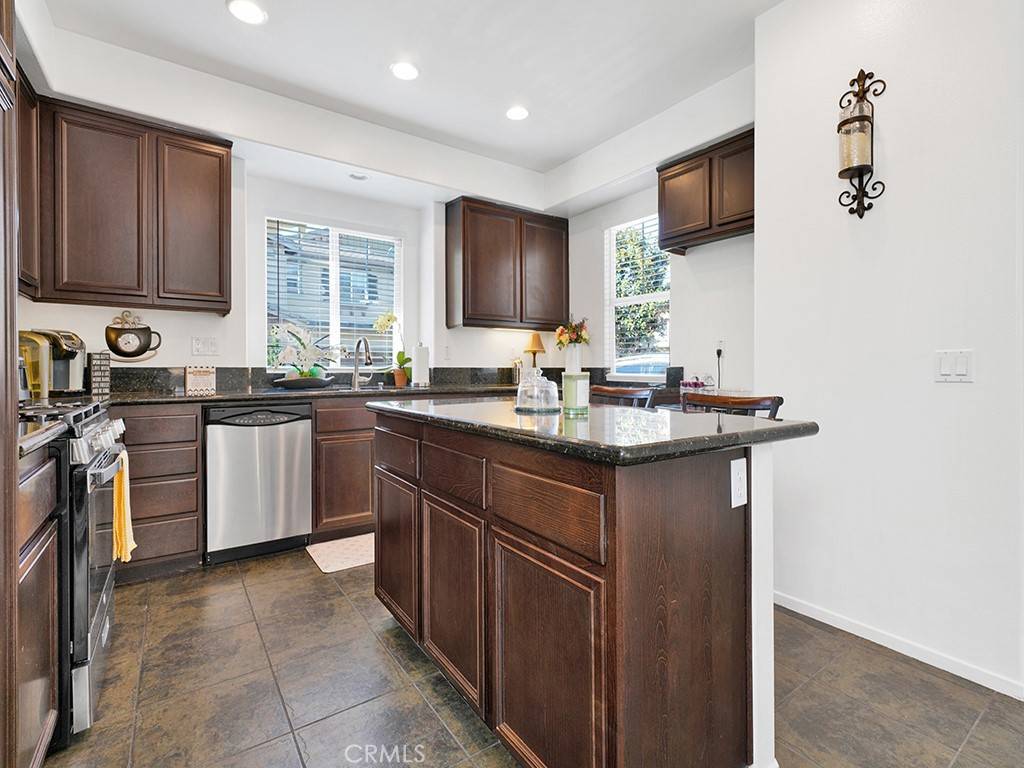 Grand Terrace, CA 92313,22365 Blue Lupine CIR