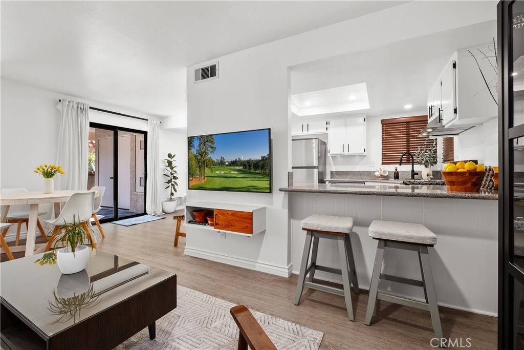 Laguna Niguel, CA 92677,28112 Mariposa #165