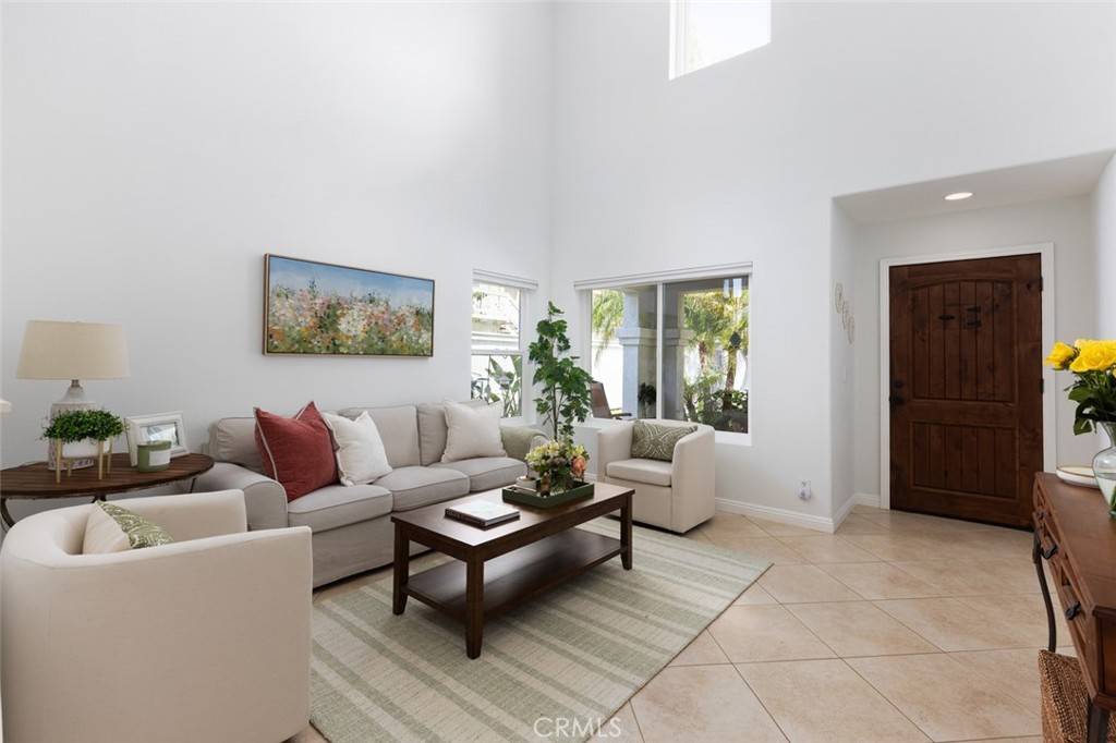 Rancho Santa Margarita, CA 92688,1 Via Espiritu
