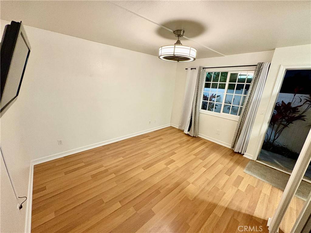 Santa Ana, CA 92706,2515 Poinsettia St #1/2