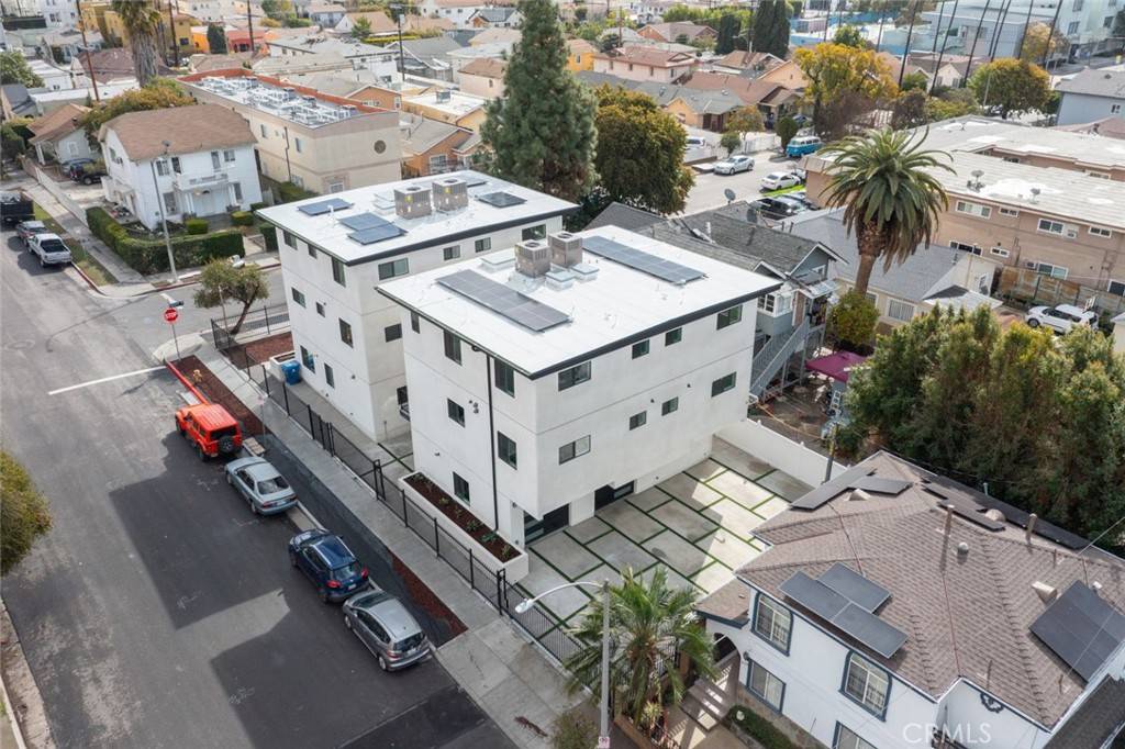 Los Angeles, CA 90004,443 N Harvard BLVD