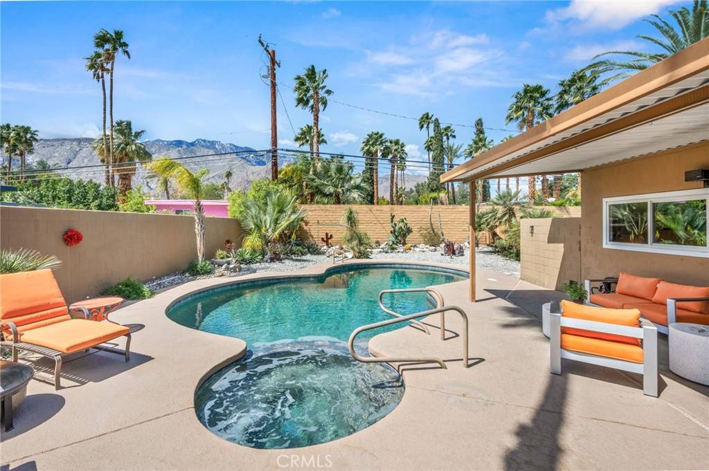 Palm Springs, CA 92262,2011 N Berne DR