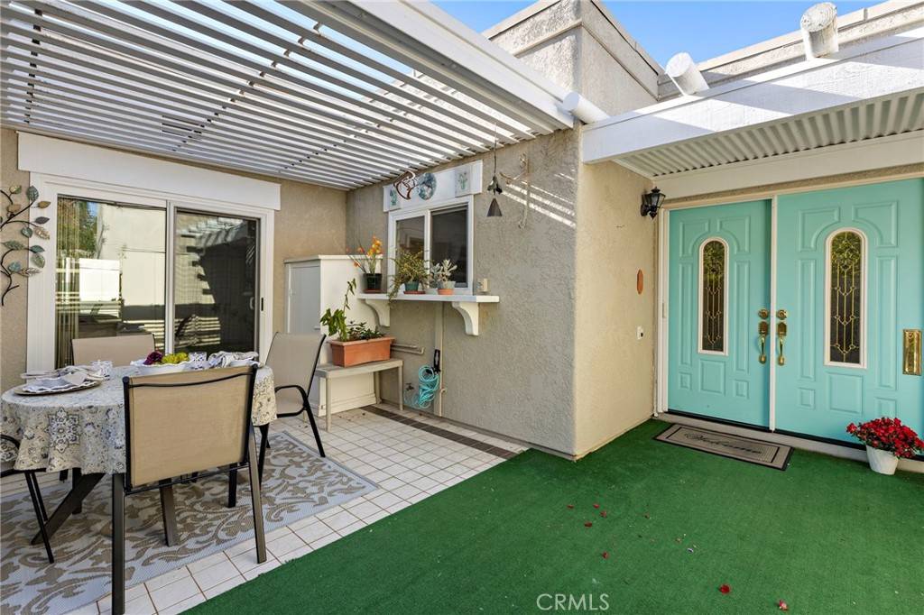 Laguna Woods, CA 92637,3001 Via Buena Vista #B
