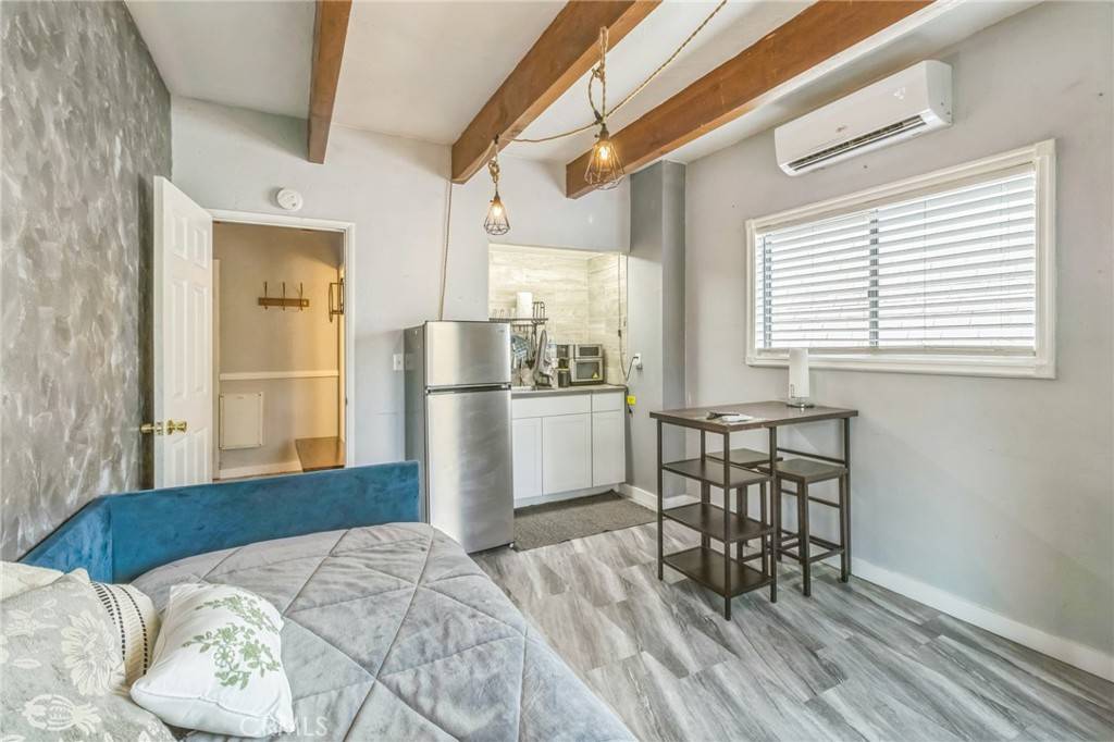 Arrowbear, CA 92382,33080 Robin LN