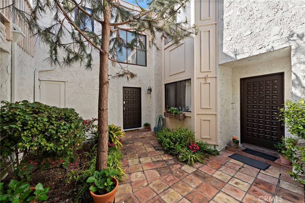San Clemente, CA 92672,1001 Buena Vista #2