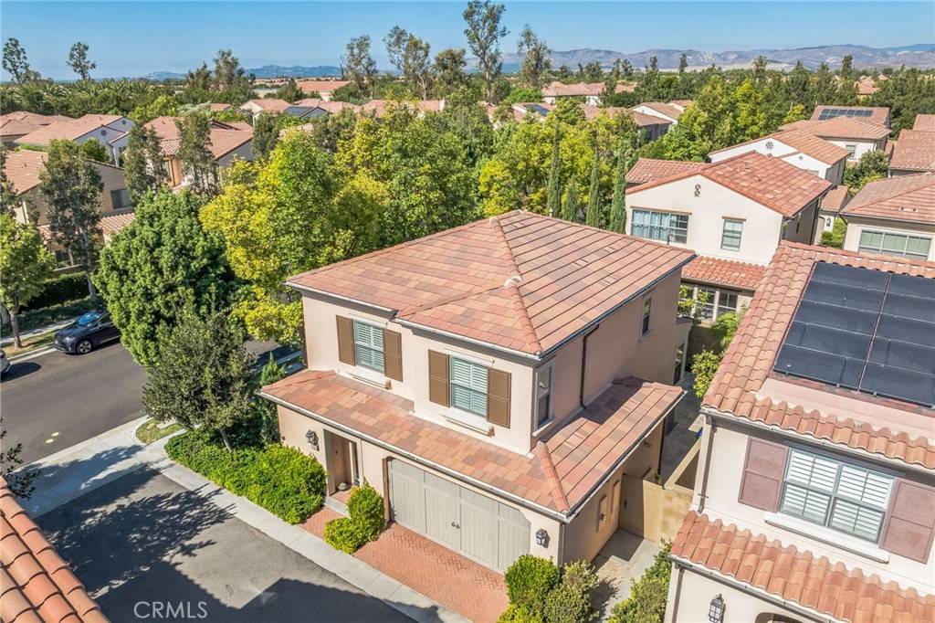 Irvine, CA 92620,84 Plum Feather
