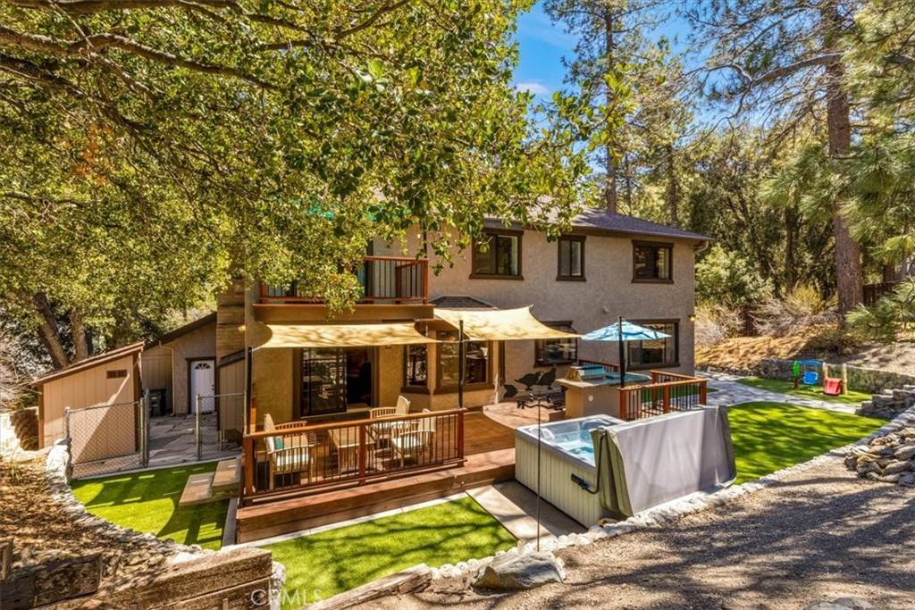 Wrightwood, CA 92397,5776 Acorn DR