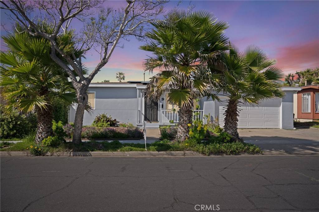 San Diego, CA 92117,2864 Havasupai AVE