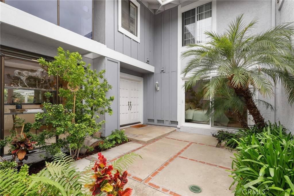 Irvine, CA 92604,45 Lakeshore #23