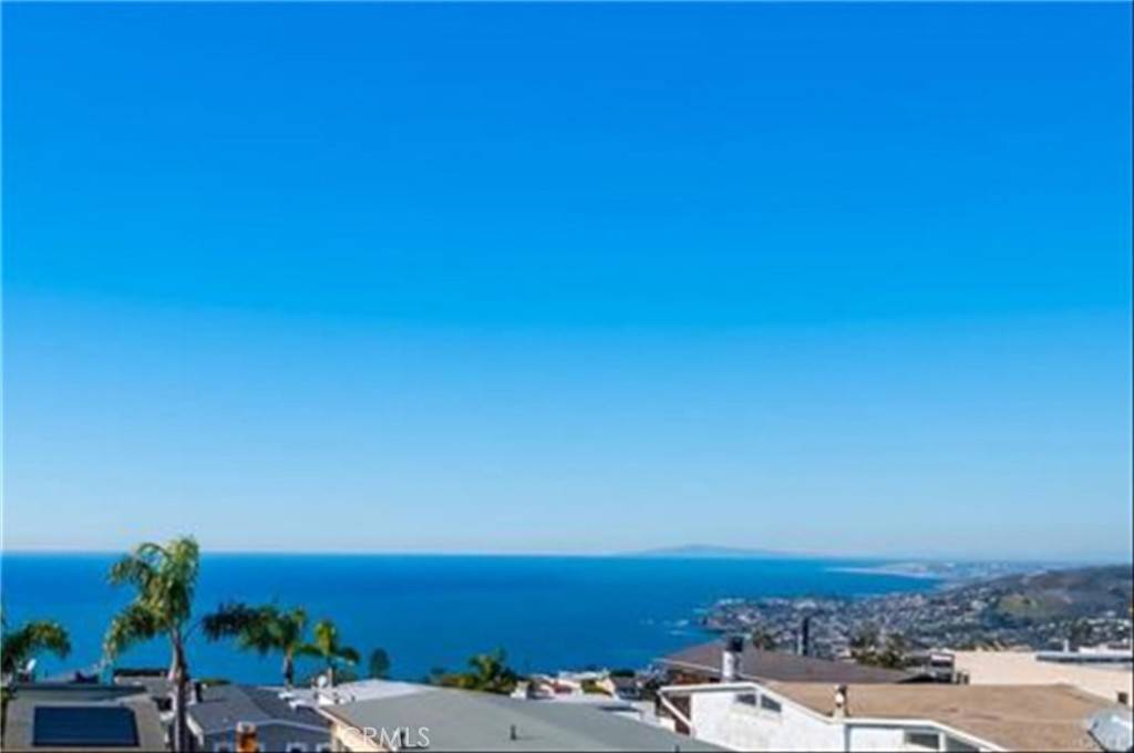 Laguna Beach, CA 92651,883 Santa Ana ST