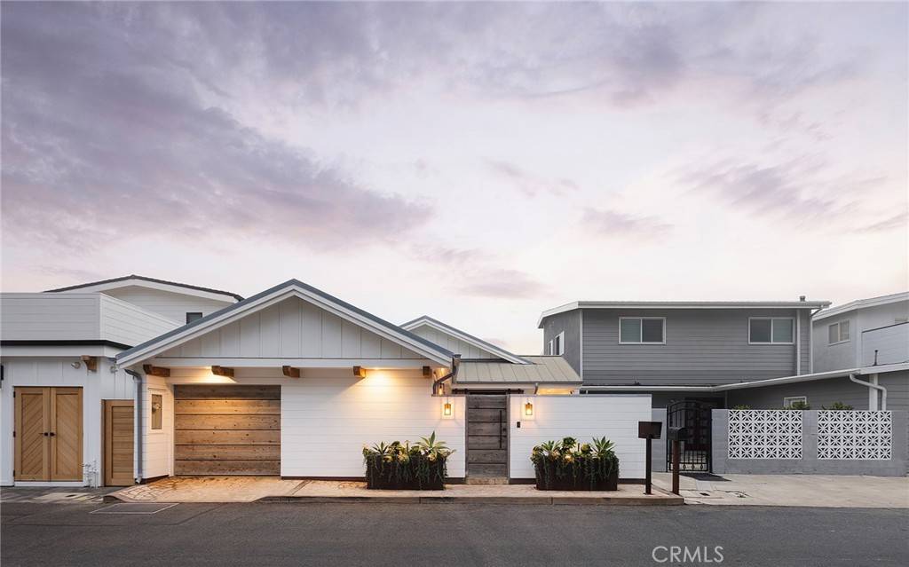 Dana Point, CA 92624,35587 Beach RD