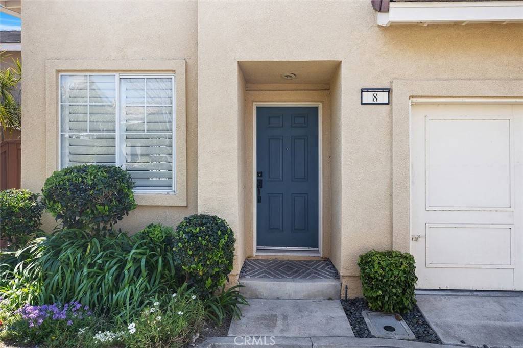 Aliso Viejo, CA 92656,8 Carey CT