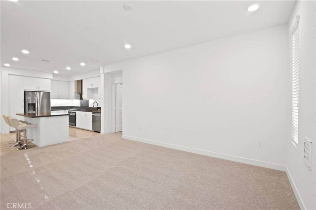 Irvine, CA 92612,1316 Nolita
