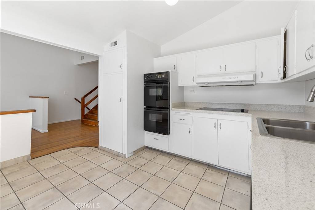 Newport Beach, CA 92663,403 Orion WAY