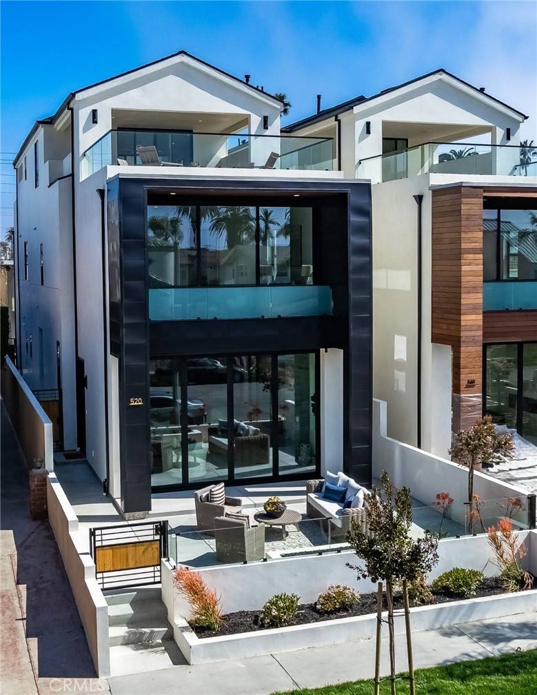 Huntington Beach, CA 92648,520 8th Street