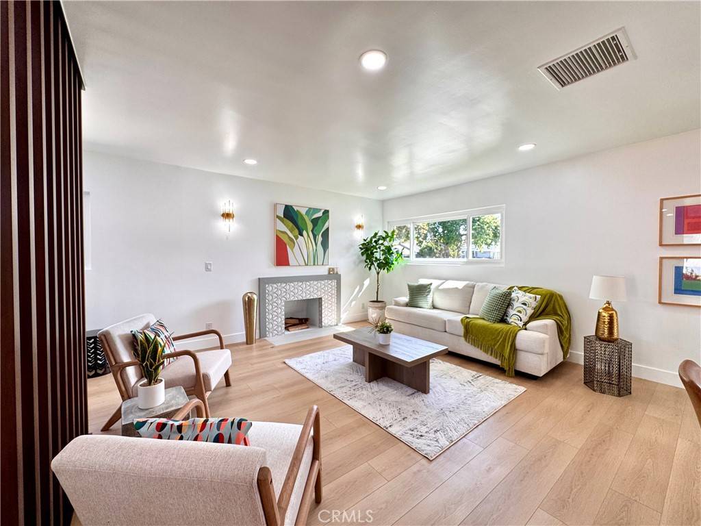 6731 E Coralite ST Long Beach, CA 90808