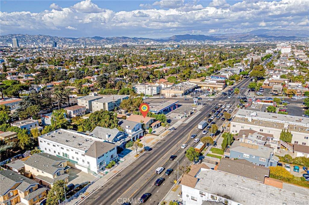 Los Angeles, CA 90016,1929 Crenshaw BLVD