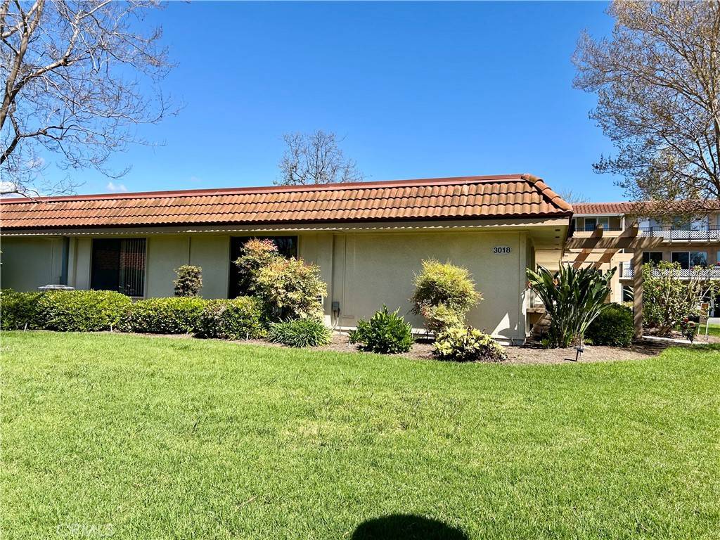 Laguna Woods, CA 92637,3018 Via Buena Vista #B