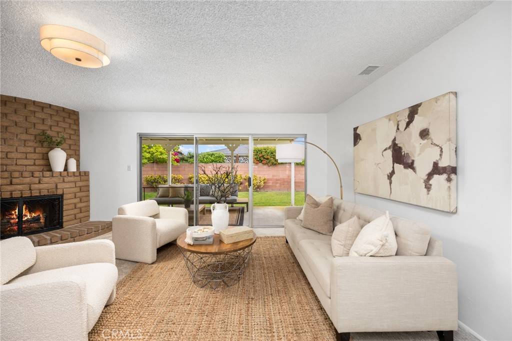 Anaheim, CA 92801,2545 West Glenoaks Ave