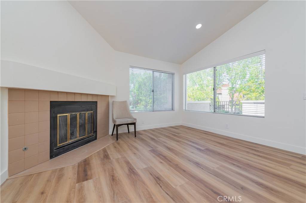 Irvine, CA 92612,255 Stanford CT #116