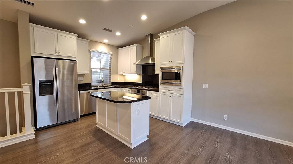 Irvine, CA 92620,80 Granite Path