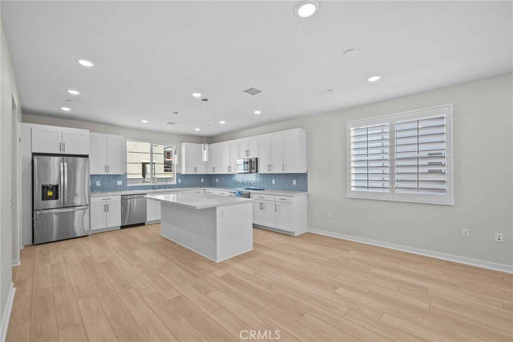 281 Ruby RD Ladera Ranch, CA 92694