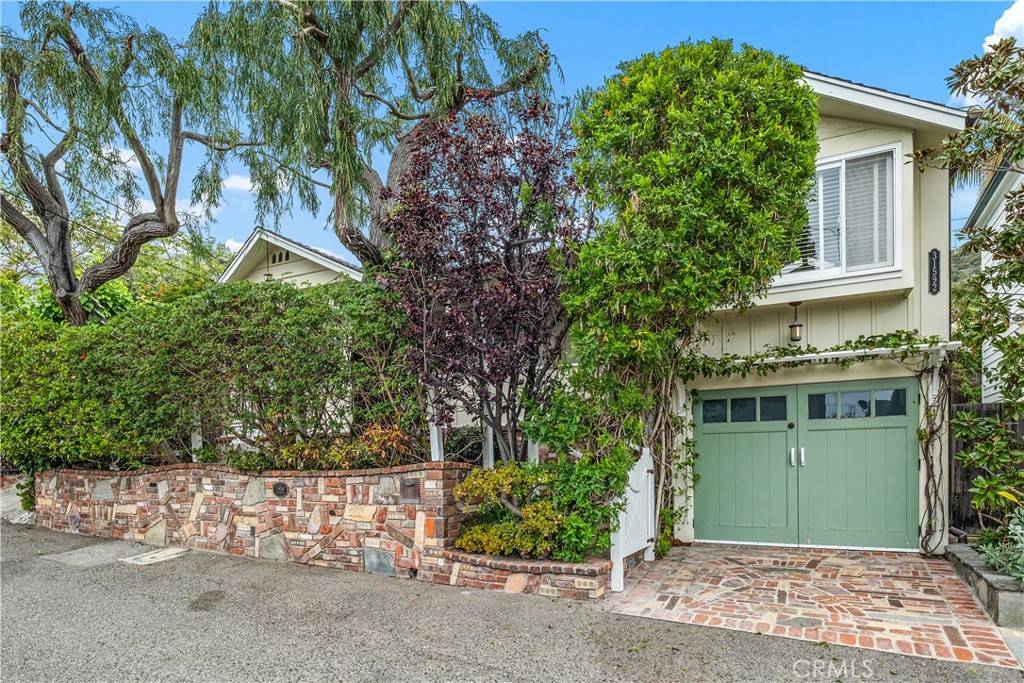 Laguna Beach, CA 92651,31592 Santa Rosa Dr.