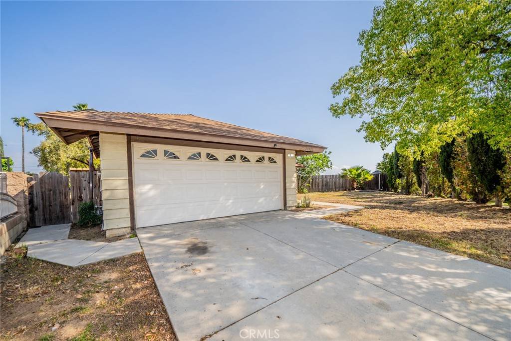 Moreno Valley, CA 92557,24861 Red River RD