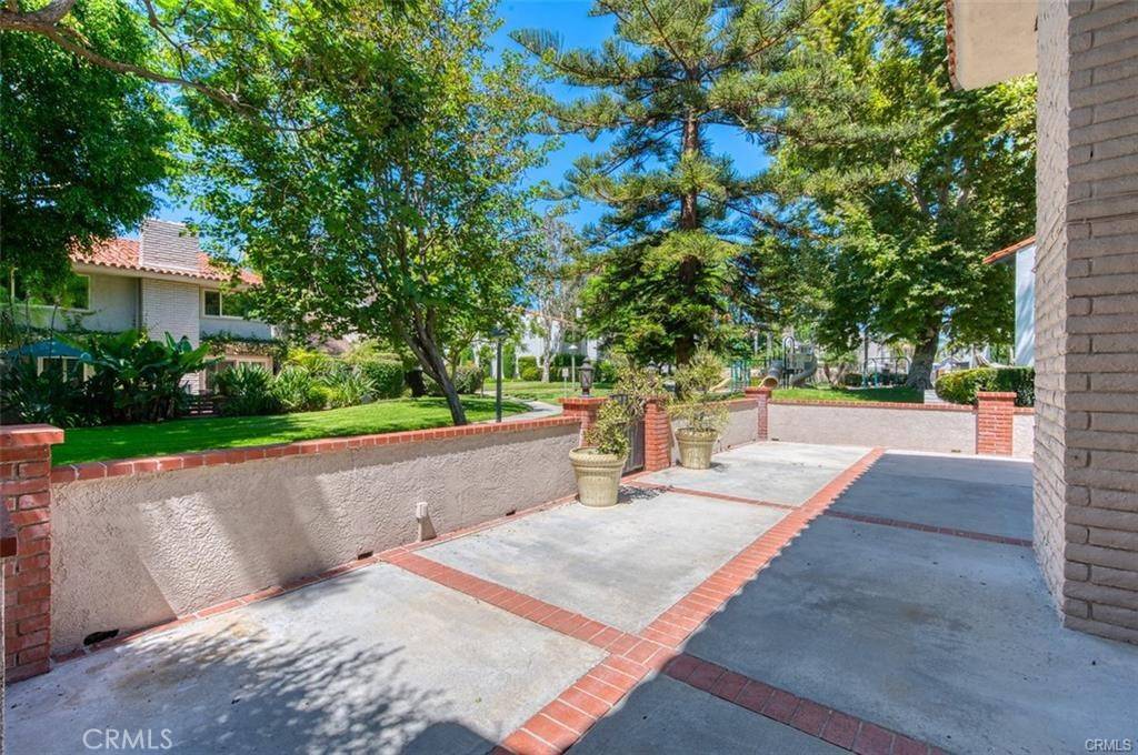 Newport Beach, CA 92660,310 Vista Trucha