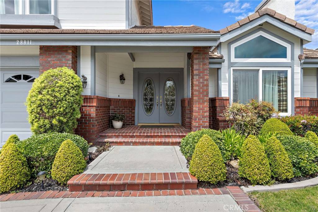 Mission Viejo, CA 92692,28811 Walnut