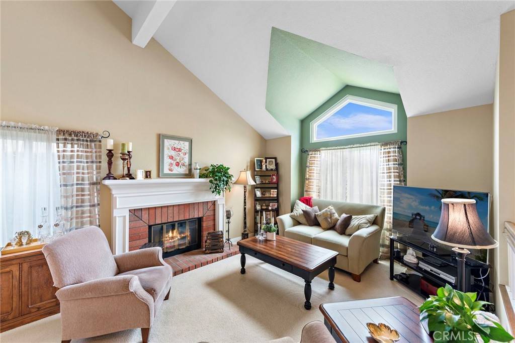 Mission Viejo, CA 92692,28811 Walnut