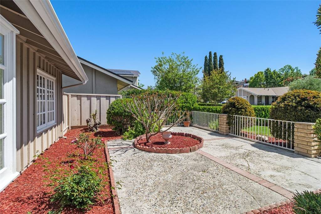 Mission Viejo, CA 92691,26051 Avenida Bonachon