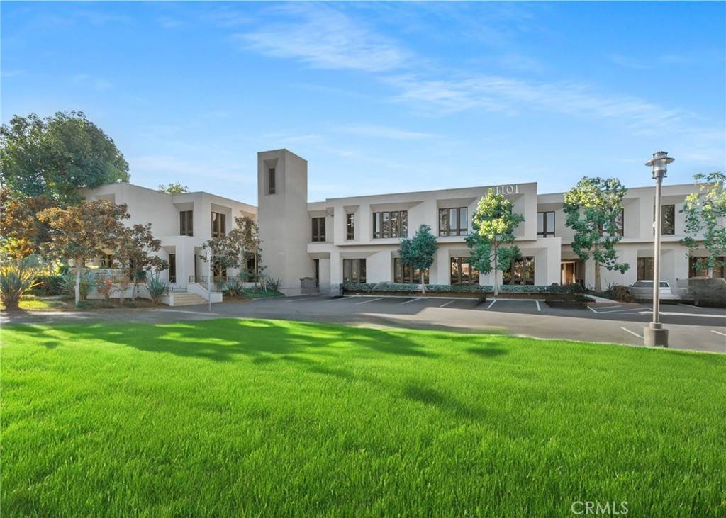 Newport Beach, CA 92660,1101 Dove ST #255
