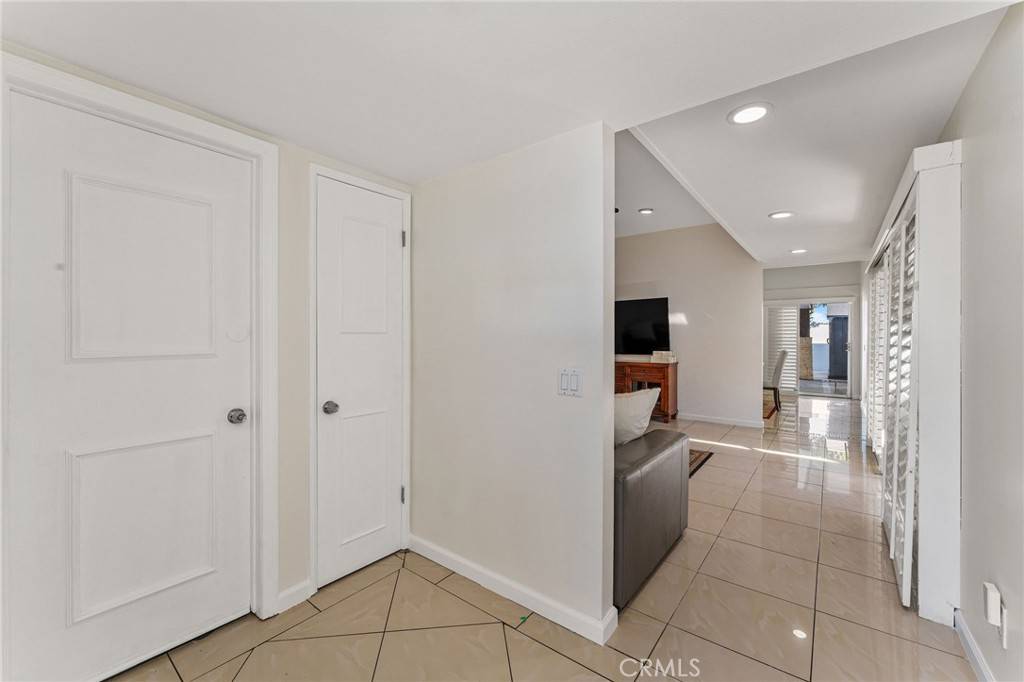 14332 Kipling LN Tustin, CA 92780